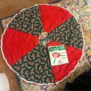 Vintage reversible Christmas tree skirt and tree stand,Christmas bears